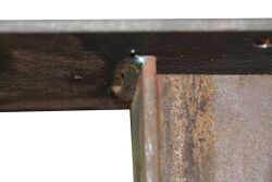 Chemin de table Design industriel Cadre noir Acier brut 70 x 73 Pont