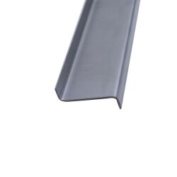 Z-Profil aus Stahl als Kantenschutz auf Maß gebogen
