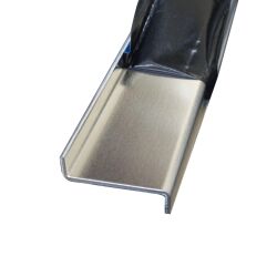 Aluminium Z-Profil Kantenschutz aus 3mm Aluminiumblech mit Sichtseite oben auf Maß gebogen