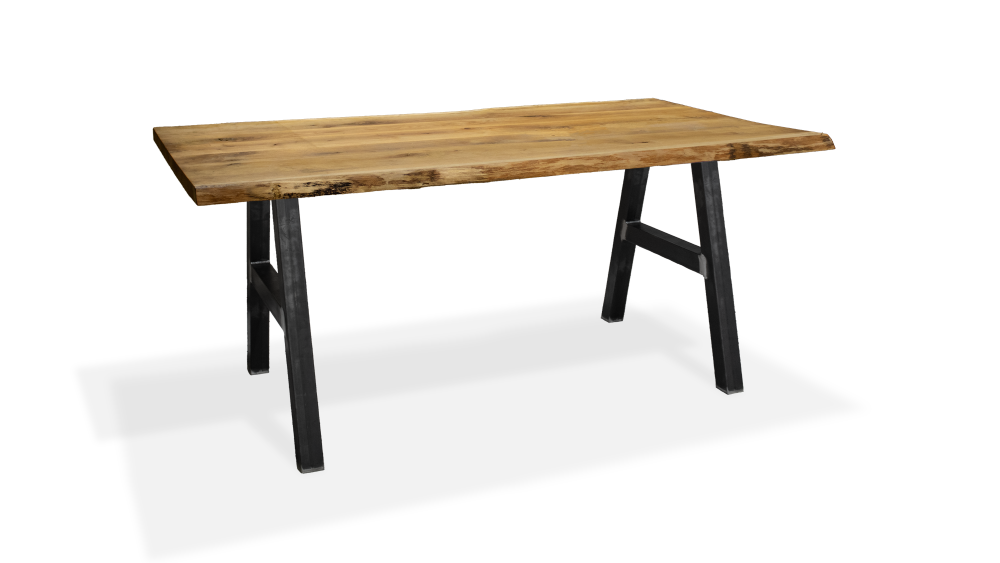 Ein moderner Tisch bestehend aus zwei in Handarbeit angefertigten Tischkufen in A-Form mit einer Tischplatte aus Holz